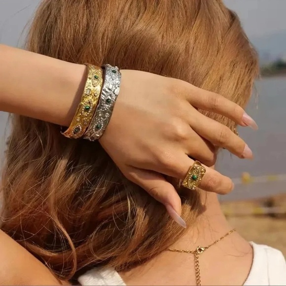 Anthropologie Baroque Malachite Gold Stainless Steel WaterproofEye Cuff Bracelet - Picture 10 of 14